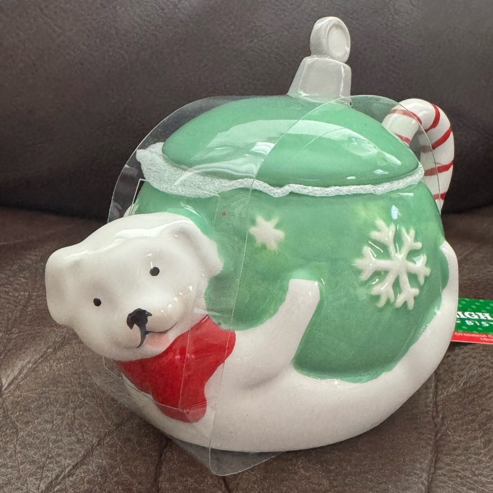 Puppy with Christmas Ornament 18oz Ceramic Holiday Mug with Topper Lid - Picture 6 of 11